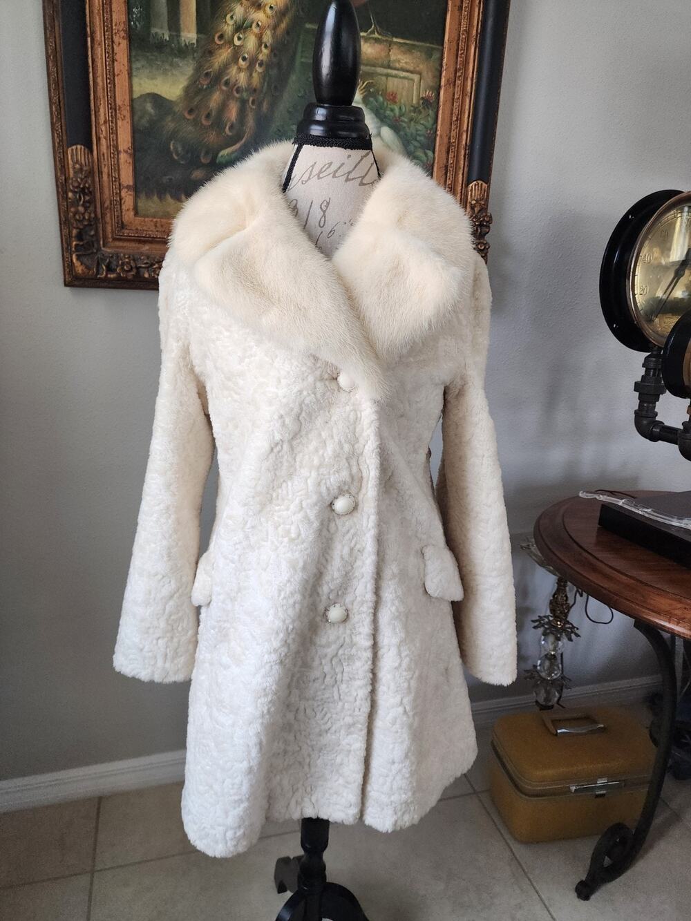 Vintage 1960s Robert Meshekoff Cream Faux Shearling Coat Real White Mink Collar